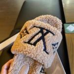 Louis Vuitton Slippers Pallets