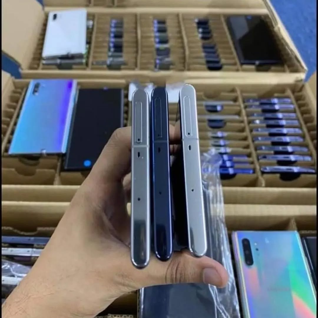 332019941_724188669432779_6288254028230187308_n Samsung Galaxy Note 10+ Pallets – Wholesale - Image 4
