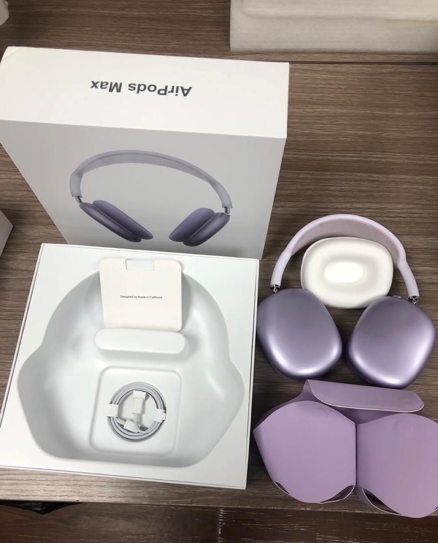 Apple AirPods Max Liquidation Pallet – 100 Brand-New Units for $700 2 AirPods Max liquidation pallets